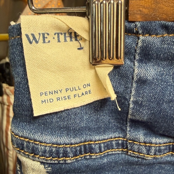 Free People We the Free x Anna Sui Penny Star Printed Pull-On Flare Jeans - Picture 7 of 8